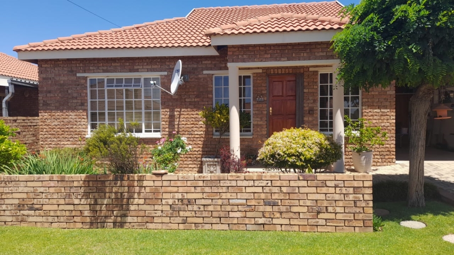 2 Bedroom Property for Sale in Meiringspark North West